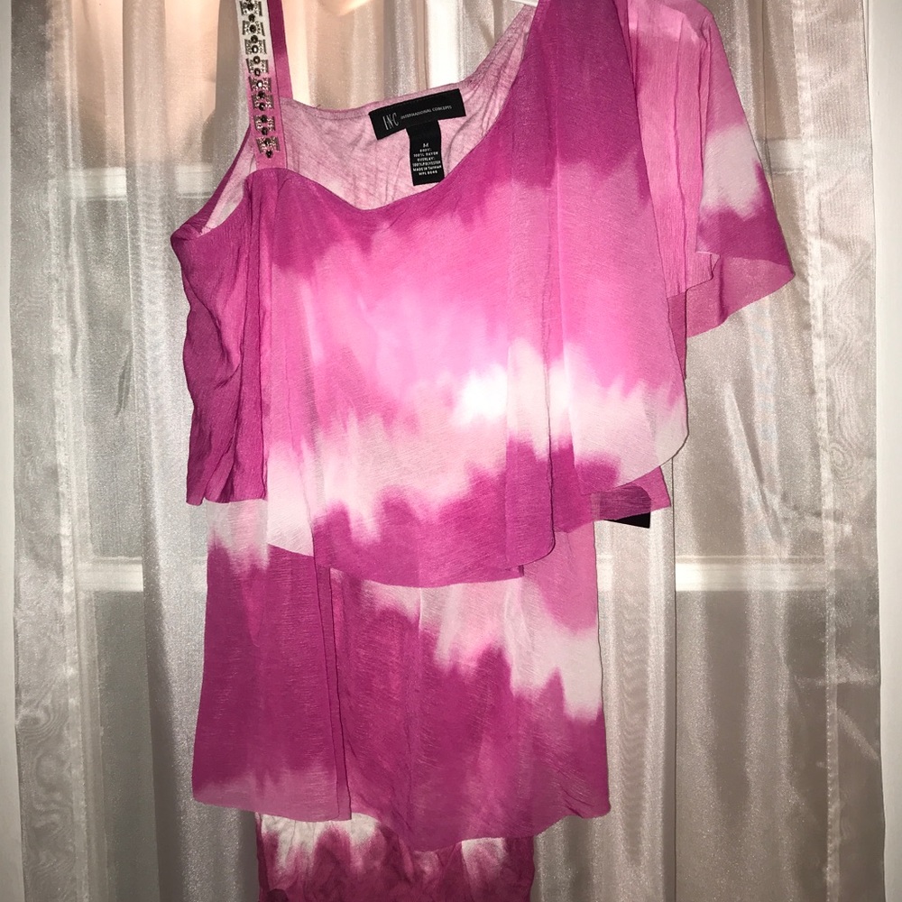 Stunning Ombré Pink Rhinestone Top💞